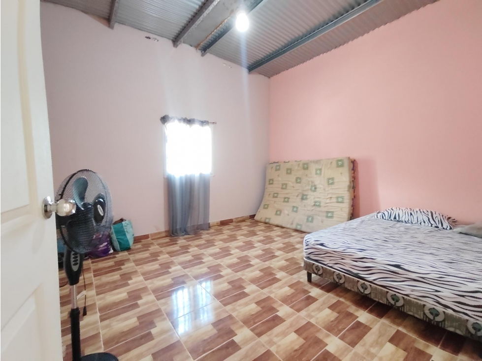 CASA CAMPESTRE CON PISCINA PRIVADA EN ANTON - 4