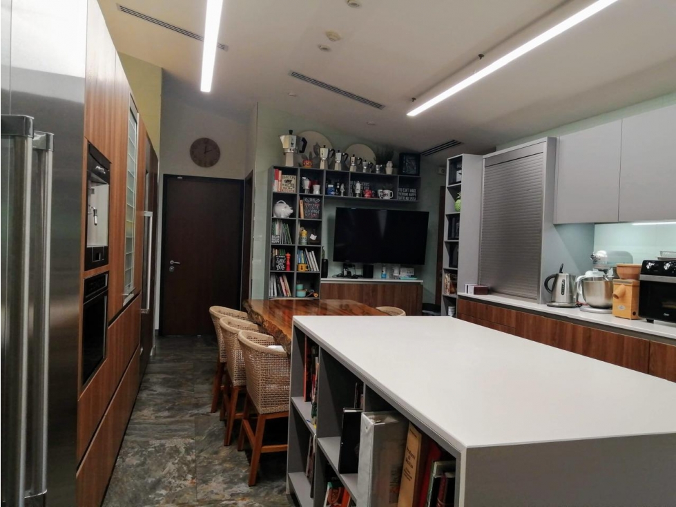Se vende lujosa y amplia casa en Tucán Country Club - 4