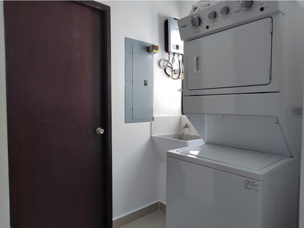 Venta de apartamento amoblado con vista al mar y club — foto 6