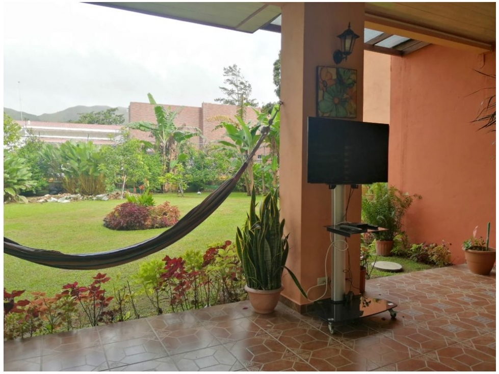 SE VENDE CASA EN EL VALLE DE ANTON - 3