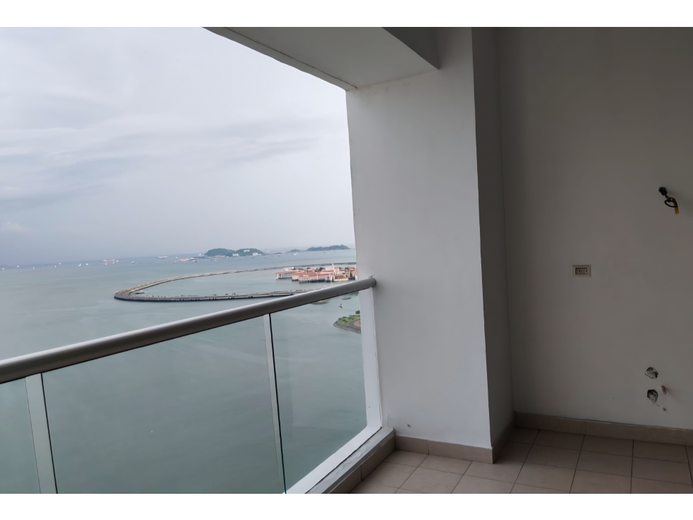 ALQUILER DE APARTAMENTO VISTA AL MAR EN AVENIDA BALBOA PISO ALTO — foto 5