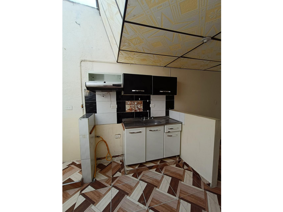 CASA EN ARRIENDO SEGUNDO PISO - 6