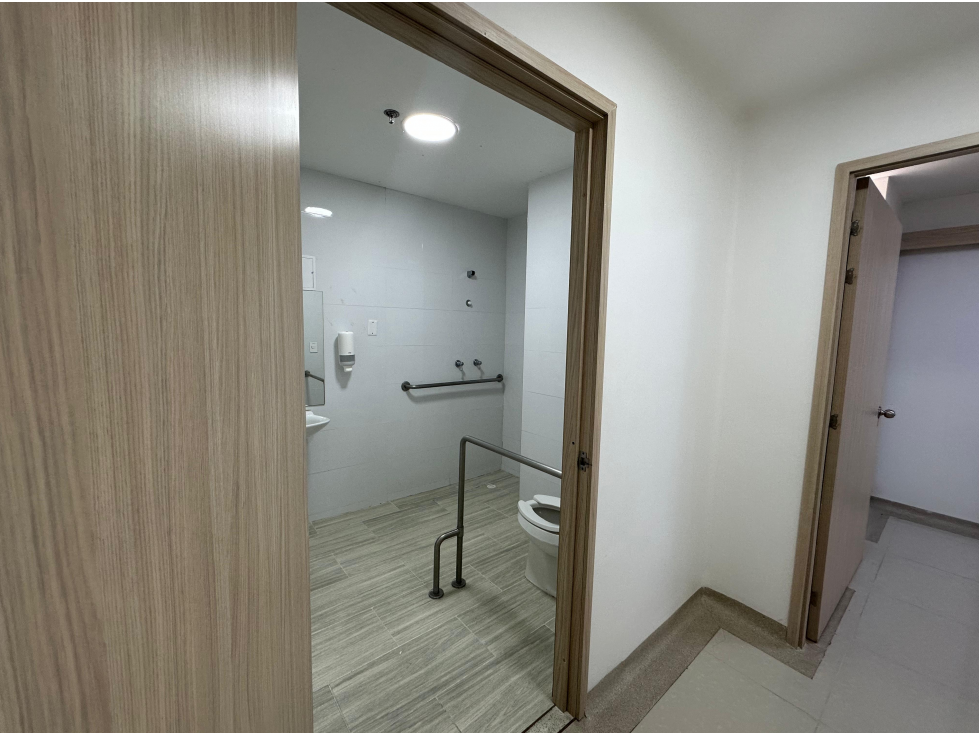 Consultorios y Oficina en Arriendo y Venta Clínica Café — foto 5