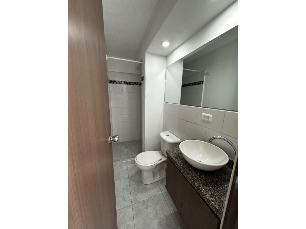 ARRIENDA APARTAMENTO CONJUNTO ALTOS DE AGUA BONITA — foto 6