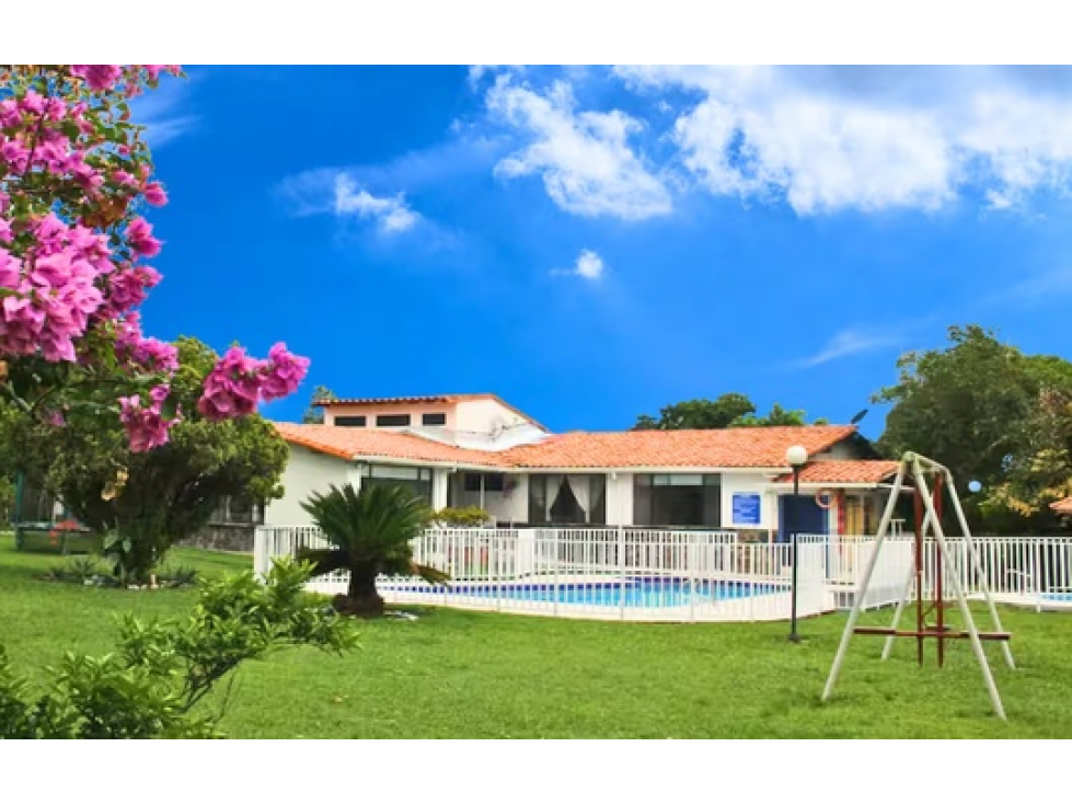 ARRIENDO O VENDO CASA CAMPESTRE VIA TEBAIDA