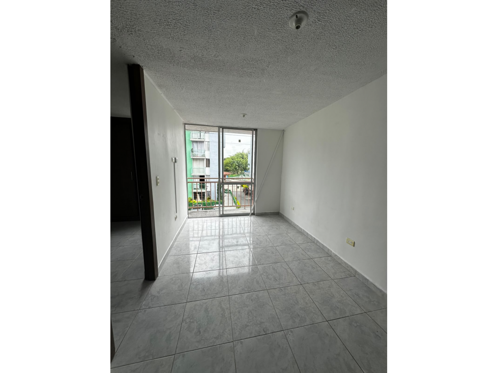 ARRIENDA APARTAMENTO CONJUNTO ALTOS DE AGUA BONITA — foto 5