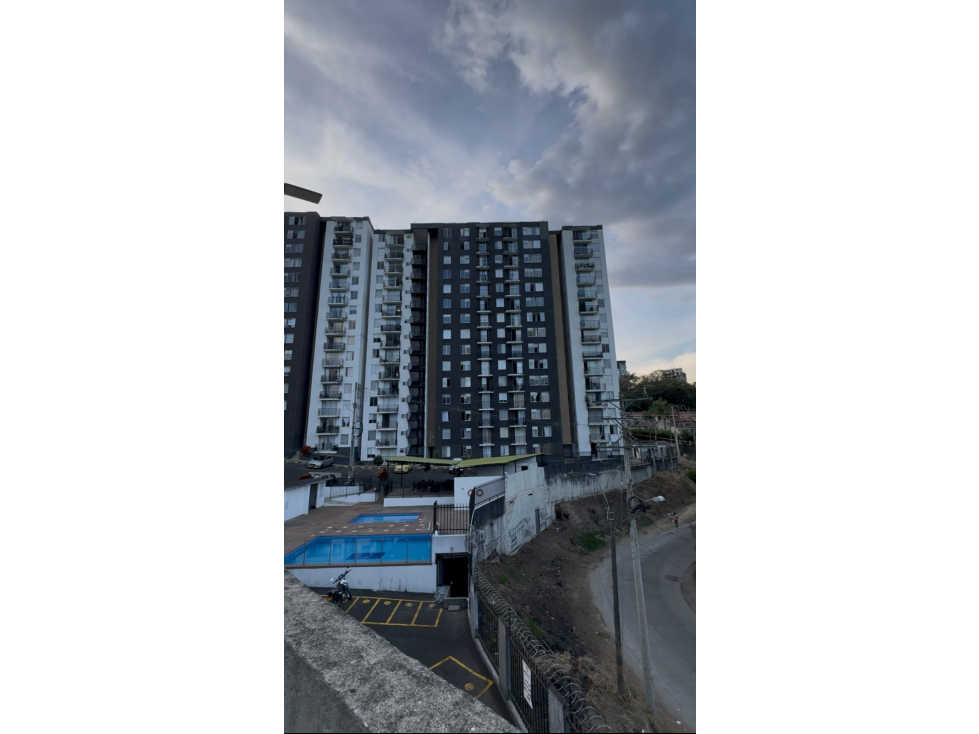 ¡APARTAESTUDIO EN ARRIENDO AL NORTE DE LA CIUDAD! - 1