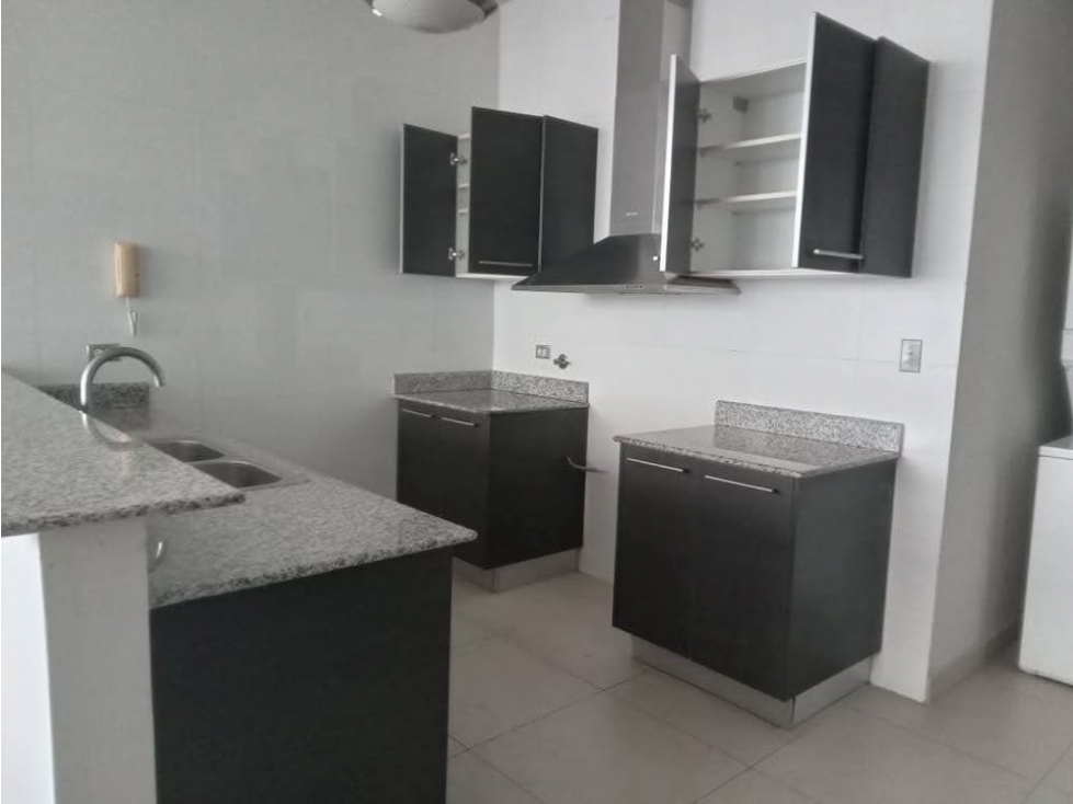 Apartamento en venta en San Francisco | Calle 73 Este — foto 2