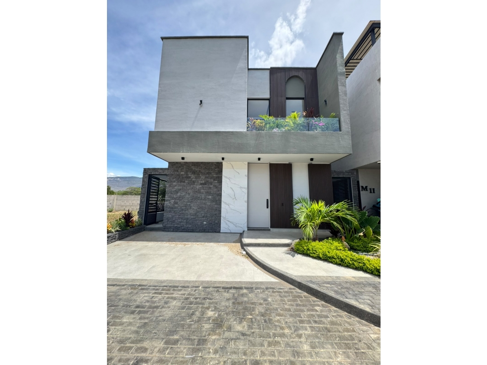 CASA LUXURY EN VENTA EN TRAMONTI, BOCONÓ, VILLA DEL ROSARIO