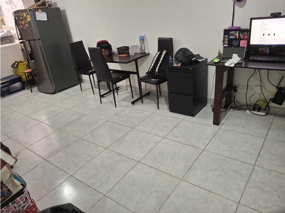 SE VENDE CASA DE 252.6 M2 (6 * 20) EN ALAMOS NORTE - ENGATIVA - BOGOTA — foto 2