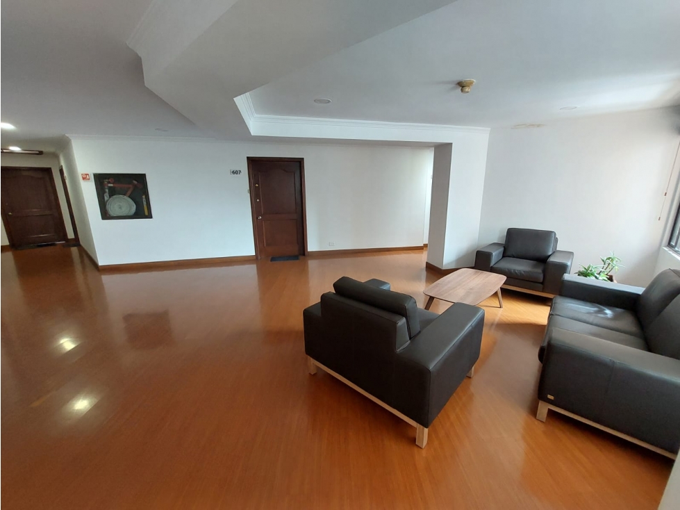 Oficina en Venta de 58.5 M2 con parqueadero Santa Barbara Nororiental - 6
