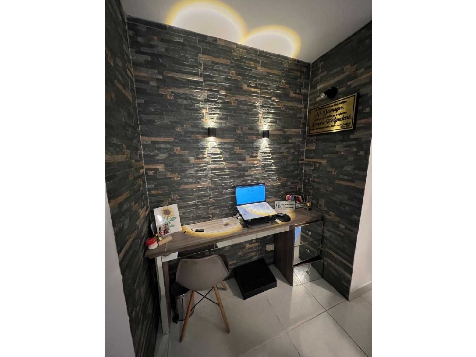 Apartamento en venta en Caracolí, Parque Heredia — foto 3