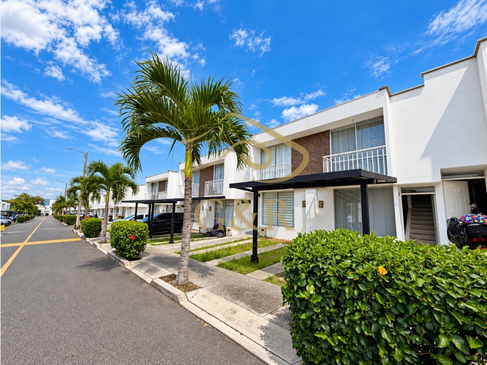 Casa En Venta/Conjunto Cerrado Al Sur / 84 m²/ Parqueadero privado