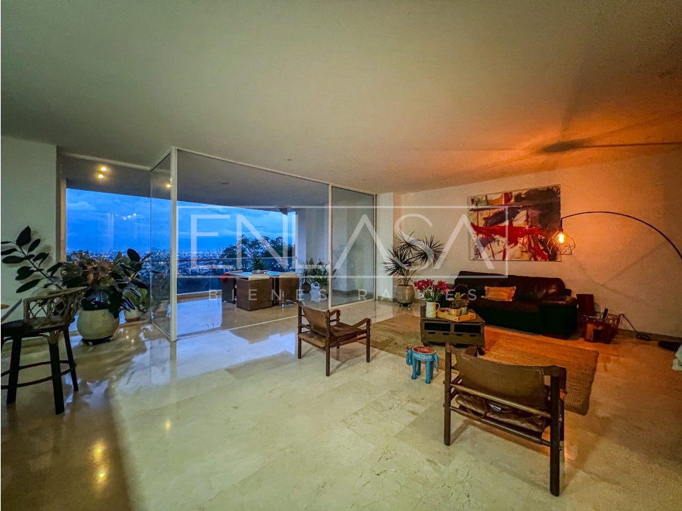 Apartamento en Alquiler Cristales