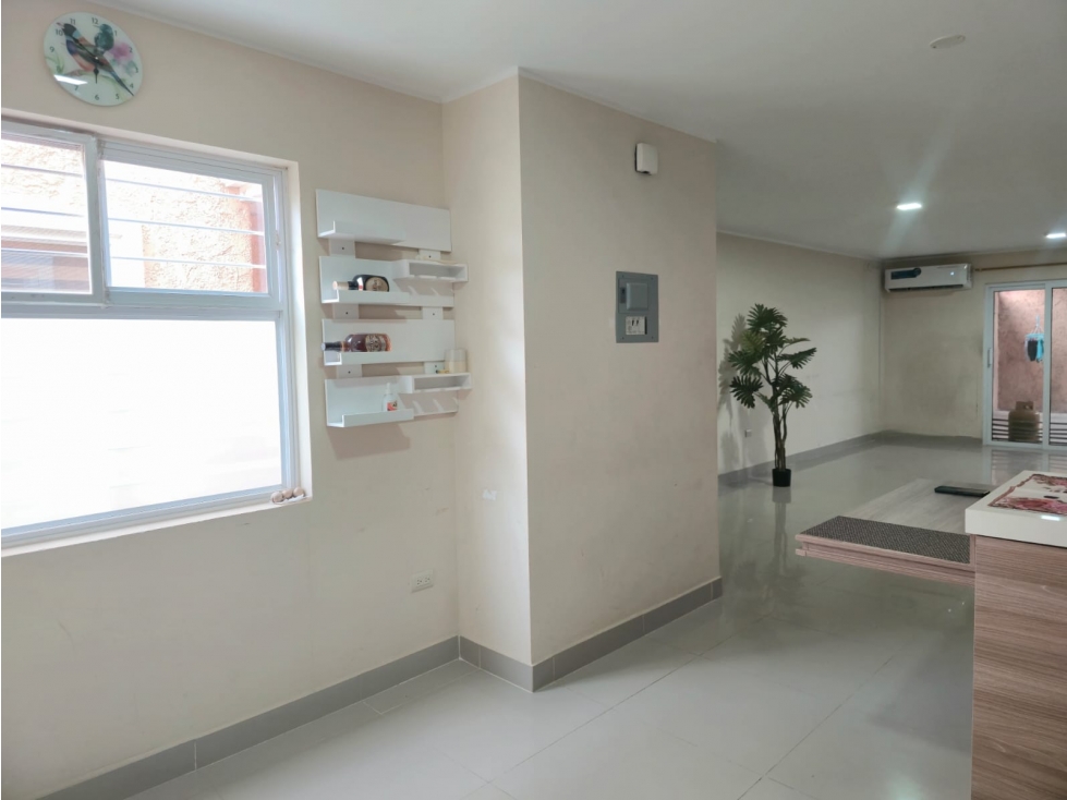 Vendo Casa dentro de urbanización Manta — foto 5
