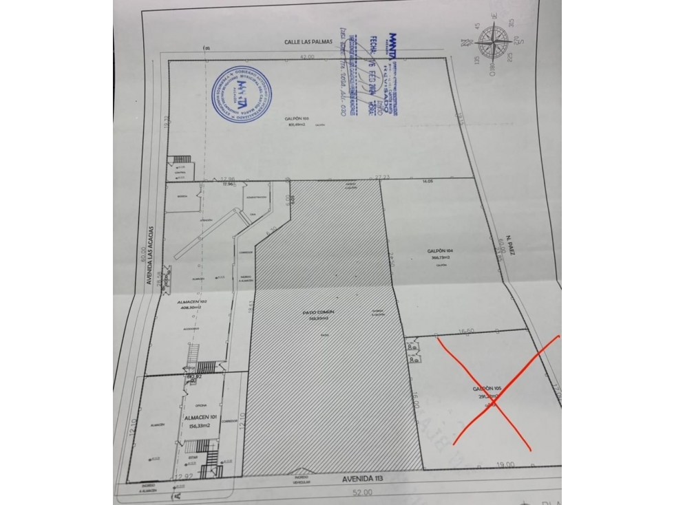En venta propiedad comercial esquinera en Manta Av113 - 2