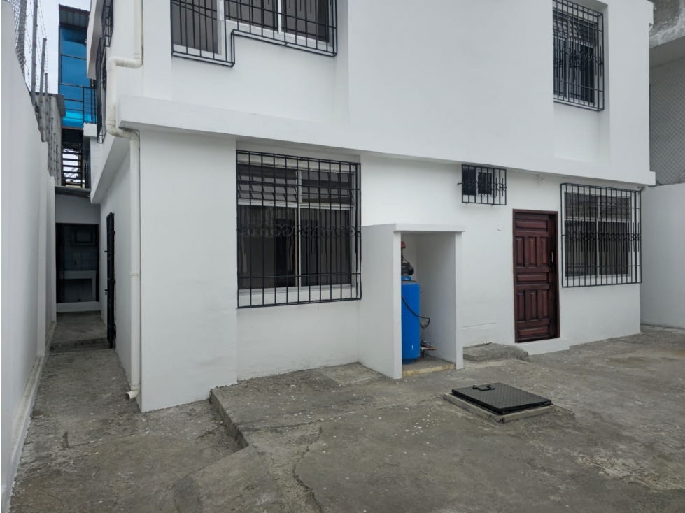 Casa amplia en venta atrás del Coral-Manta 6 habitaciones — foto 3