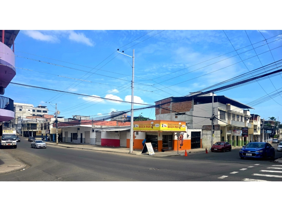 Vendo Terreno esquinero de 848m2 en el centro de Manta — foto 2