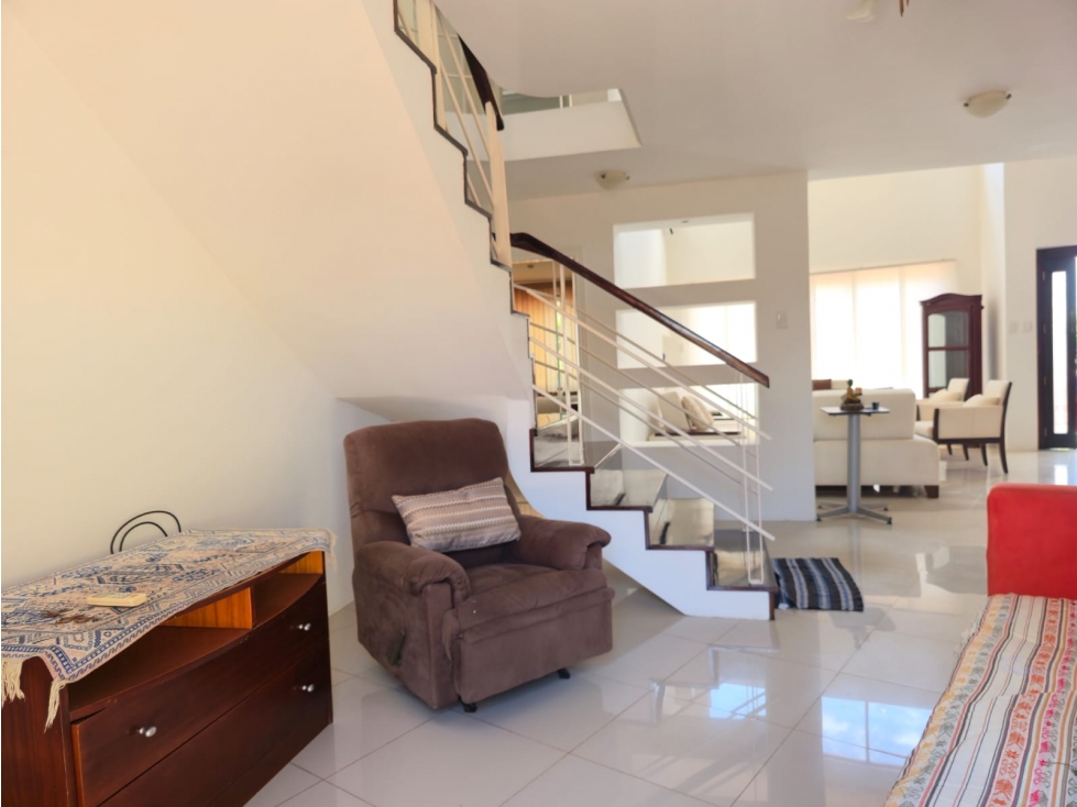 Vendo casa en urb. Manta Beach con dormitorio en planta baja — foto 4