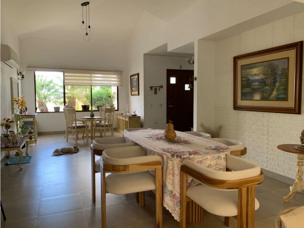 Vendo casa esquinera con piscina & generador en Montecristi Golf Club - 4