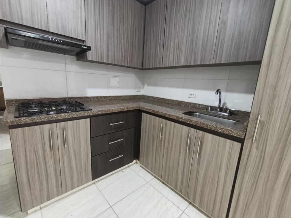 Apartamento primer piso con local bosques de santa Ana Santa Rosa — foto 2