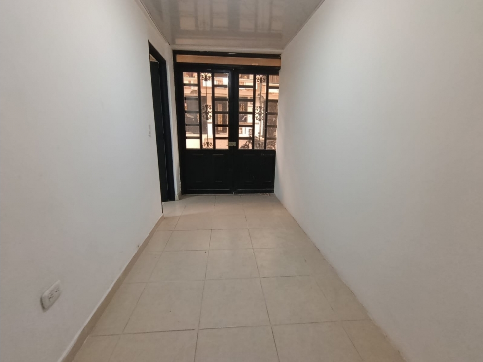 Apartamento primer piso con local bosques de santa Ana Santa Rosa — foto 3