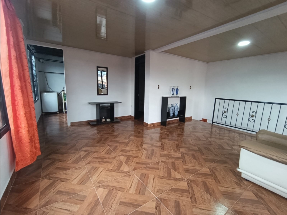 Casa con apartaestudio en venta barrio la Flora — foto 4