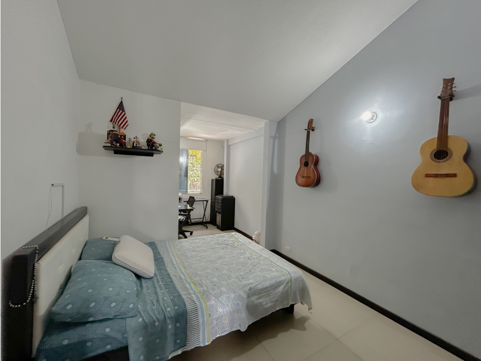 Casa en venta Ciudad Jardín - habitación en primer piso — foto 6