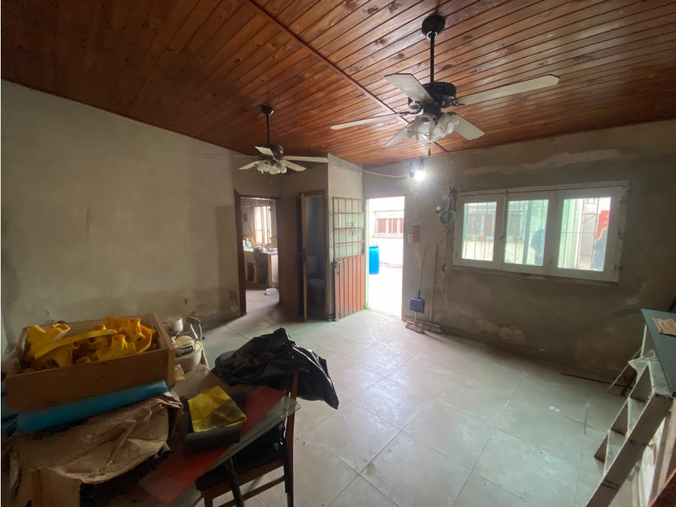 casa en venta en La Plata, apto banco - 4