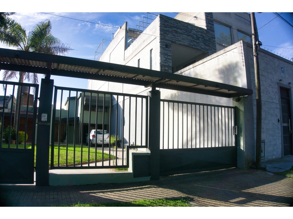 CASA EN VENTA, 2 DORMITORIOS, MANUEL B GONNET - 2