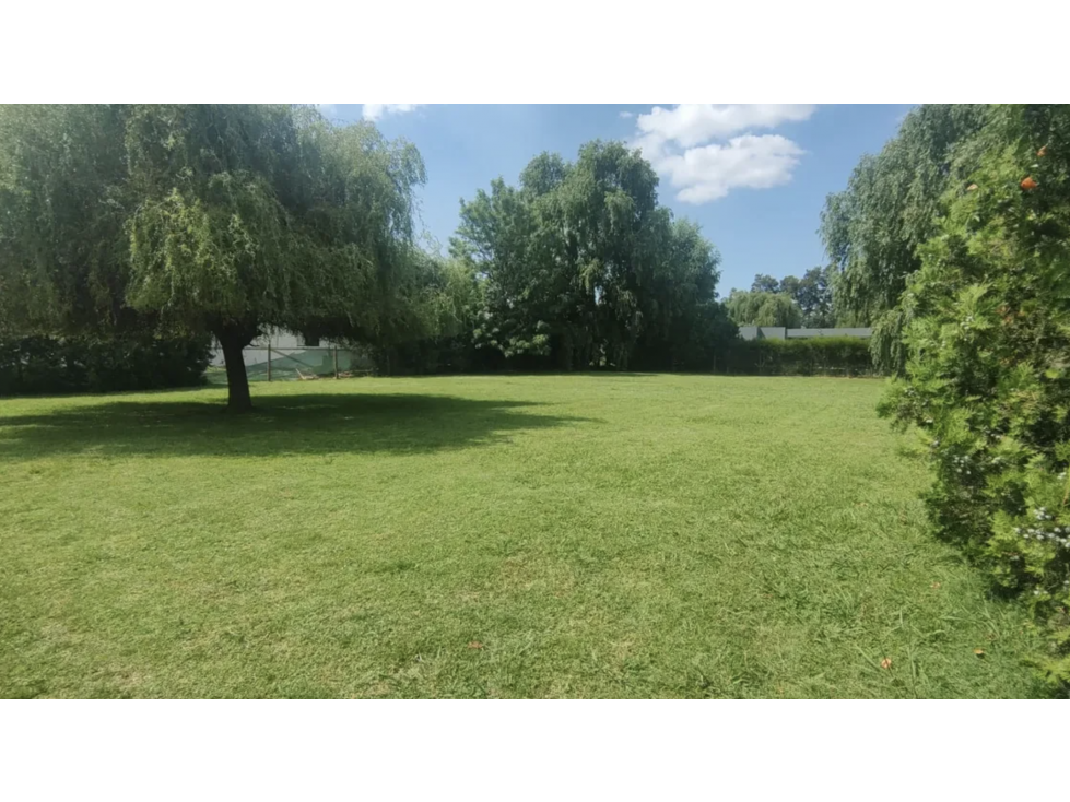 LOTE EN VENTA BARRIO PRIVADO LA CANDIDA PERMUTA — foto 4