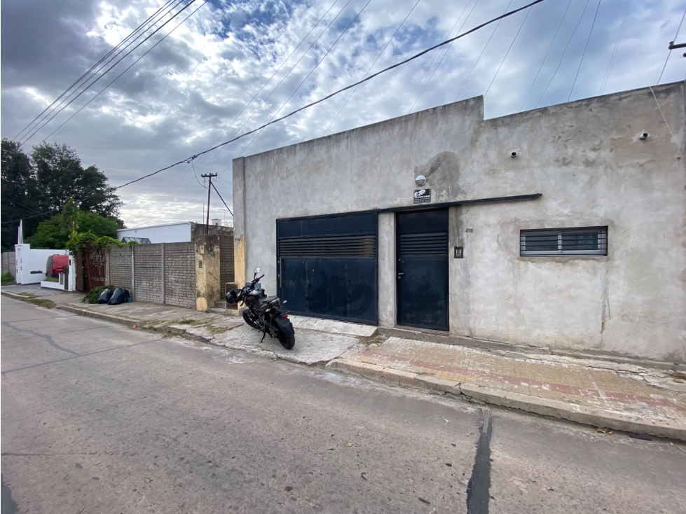 casa en venta en La Plata, apto banco - 2