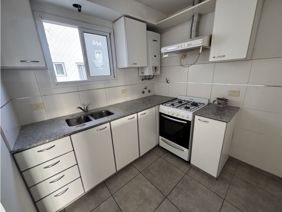 Departamento en venta, 1 dormitorio en La Plata - 2