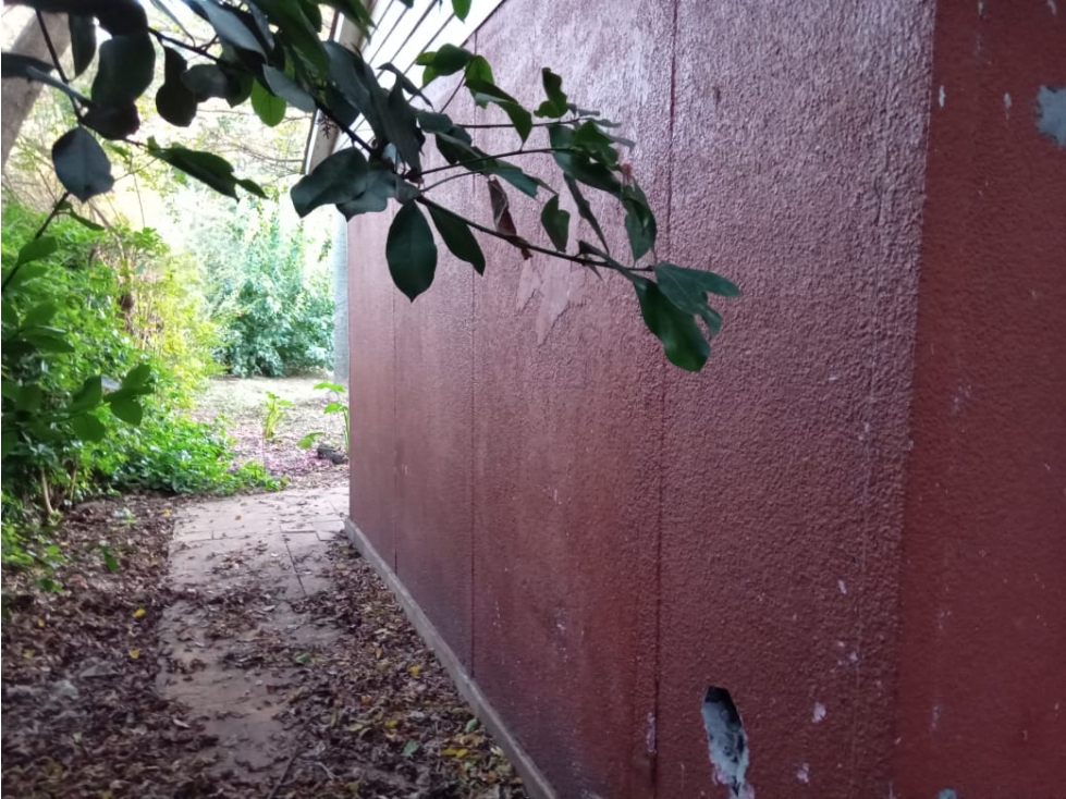 LOTE EN VENTA CITY BELL CON CONSTRUCCIÓN — foto 4