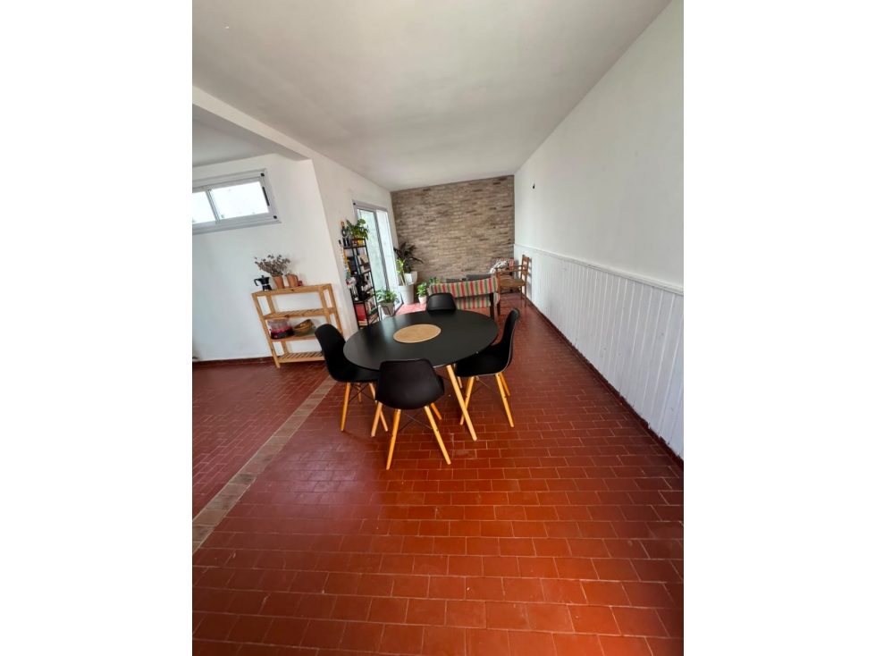 PH en venta en Los Hornos de 3 ambientes. - 2