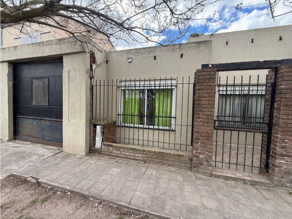 CASA EN VENTA EN VILLA ELVIRA LA PLATA - 1