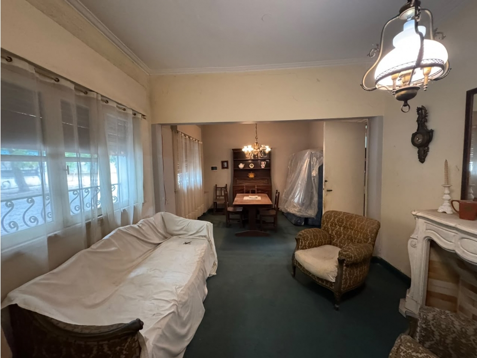 CASA 4 DORMITORIOS LA PLATA - 5