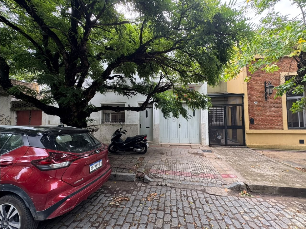 CASA 4 DORMITORIOS LA PLATA - 4