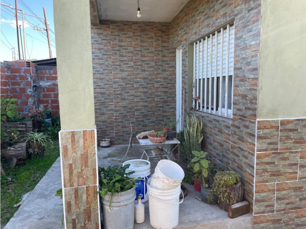 Casa en venta en Villa Elvira ubicado en 604 e 6 y 6 bis - 2