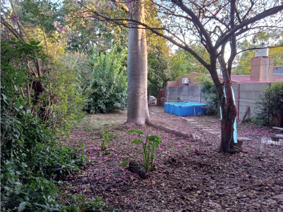 LOTE EN VENTA CITY BELL CON CONSTRUCCIÓN — foto 3