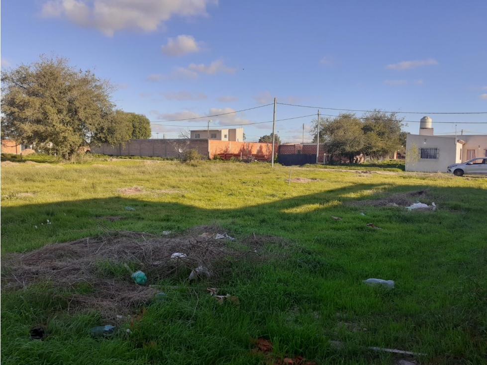 Lote en venta en Los hornos 153 y 76 - 6