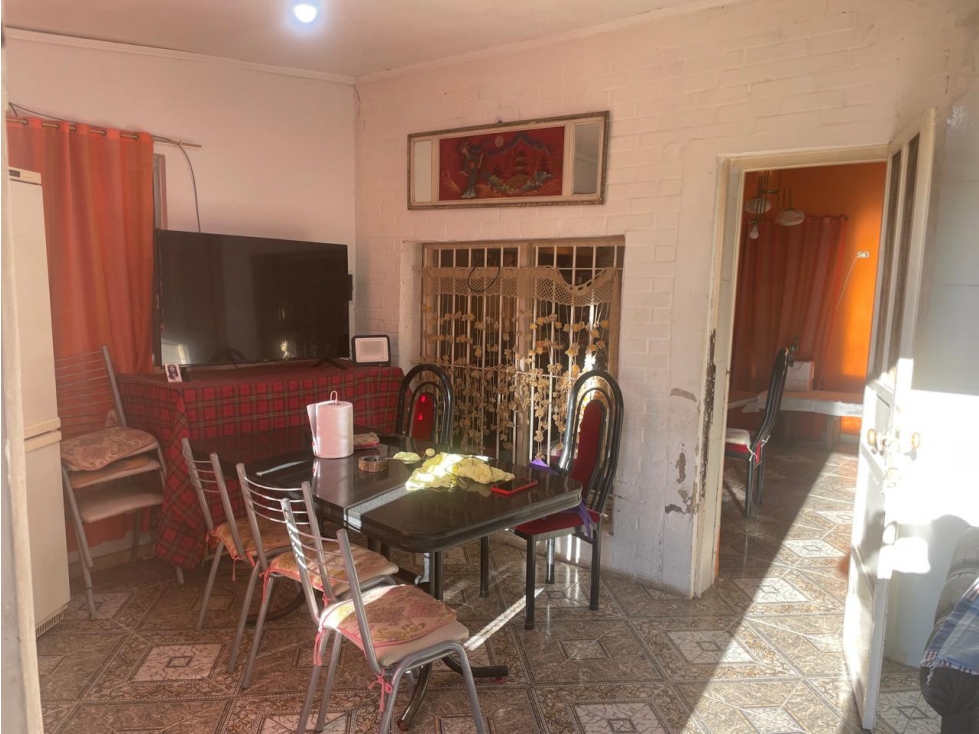Casa con amplio lote en venta en Villa Elvira - 6