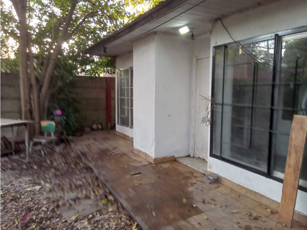 LOTE EN VENTA CITY BELL CON CONSTRUCCIÓN — foto 6