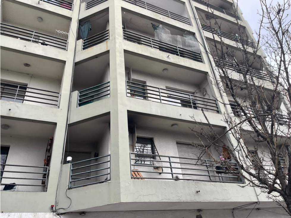 Departamento de un dormitorio en venta ubicado en 3 e 43 y 44 - 4