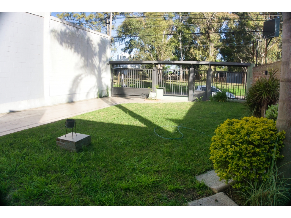 CASA EN VENTA, 2 DORMITORIOS, MANUEL B GONNET - 6