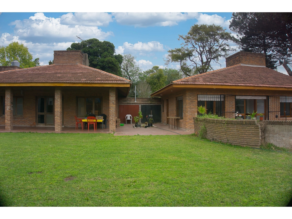 CASA EN VENTA 3 DORMITORIOS VILLA ELISA