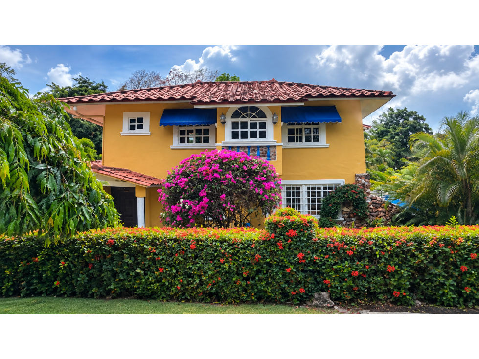 RESIDENCIA EN VENTA | CORONADO CLUB DE GOLF. MZ - 1
