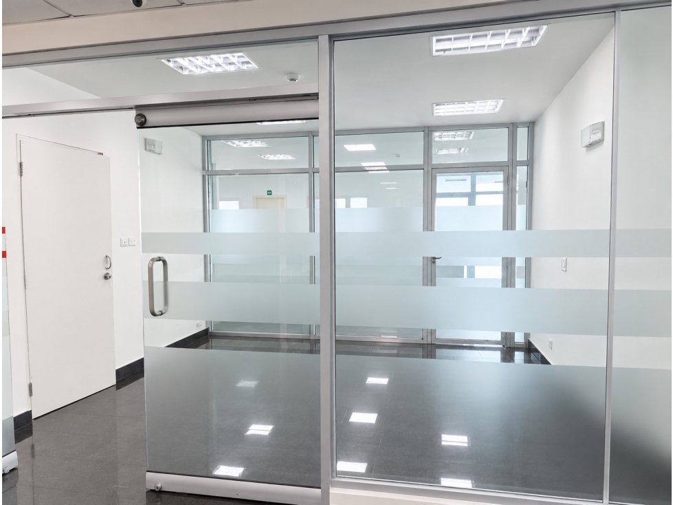 Oficinas en Venta en Ocean Business Plaza, Marbella | 244 m2|ES — foto 5