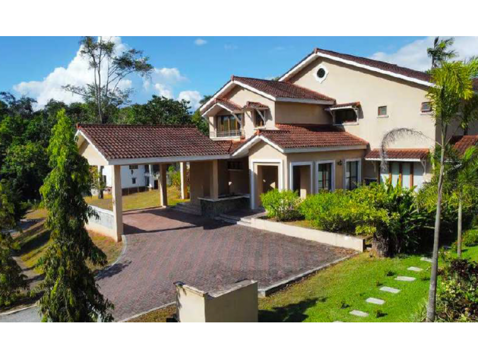 Se Vende Dúplex de Lujo en Senderos Camino de Cruces, Clayton (JJ)