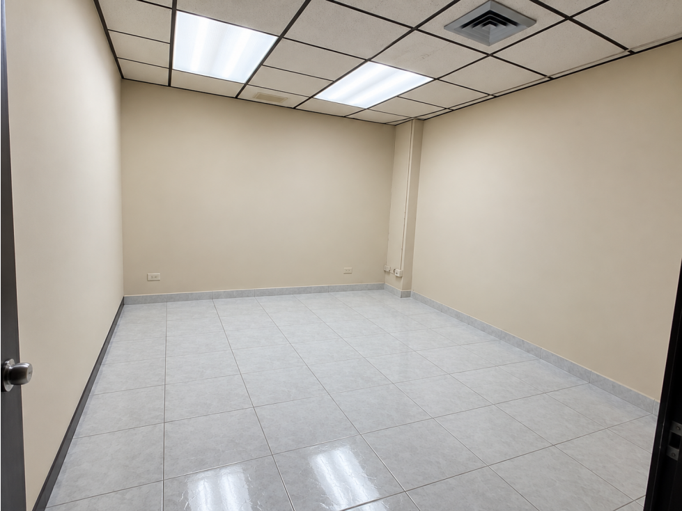 OFICINA EN ALQUILER OBARRIO | PB | 153 M² | 3 ESTACIONAMIENTOS.MZ — foto 2